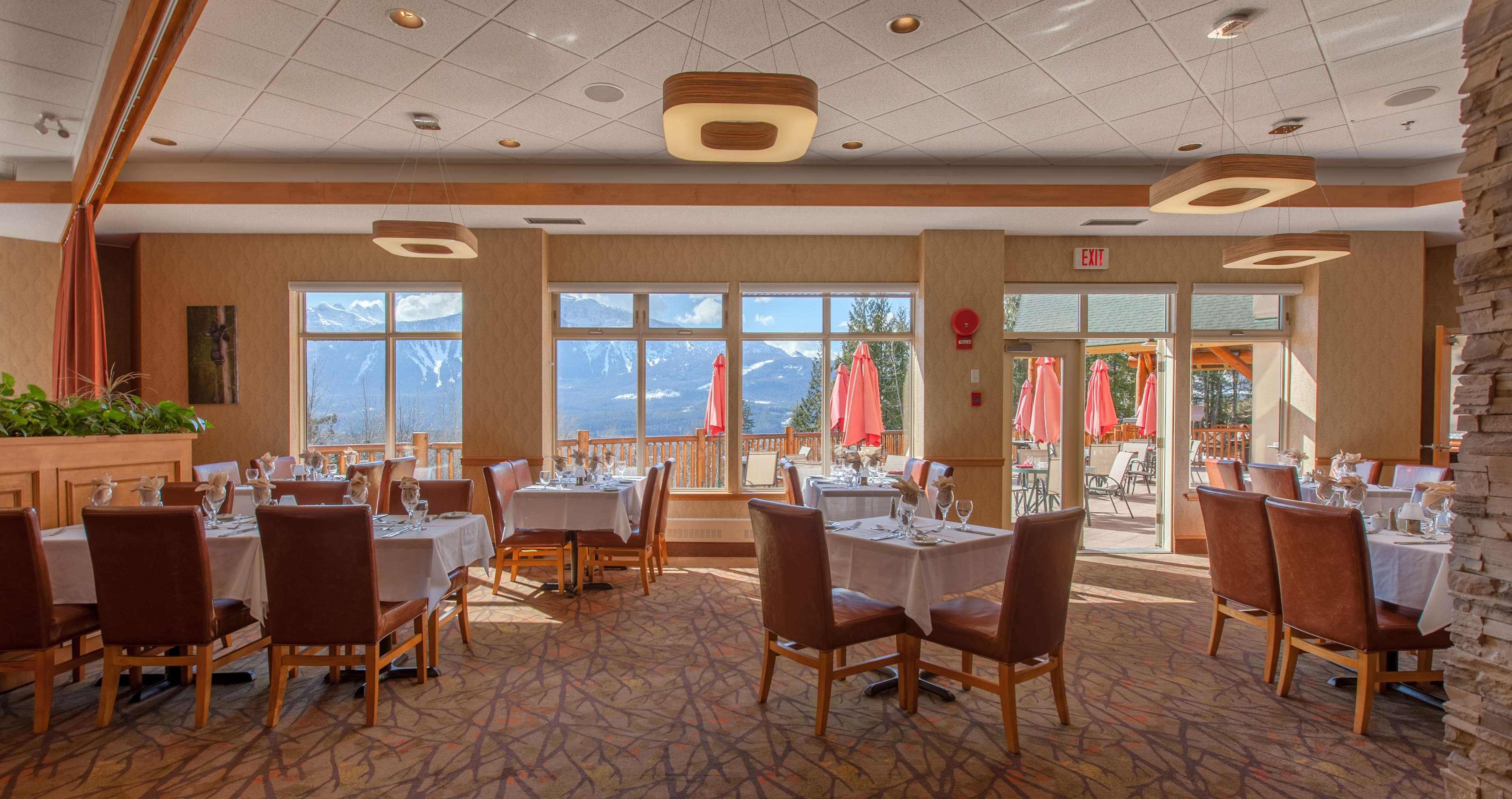 Coast Hillcrest Hotel Revelstoke Exterior photo