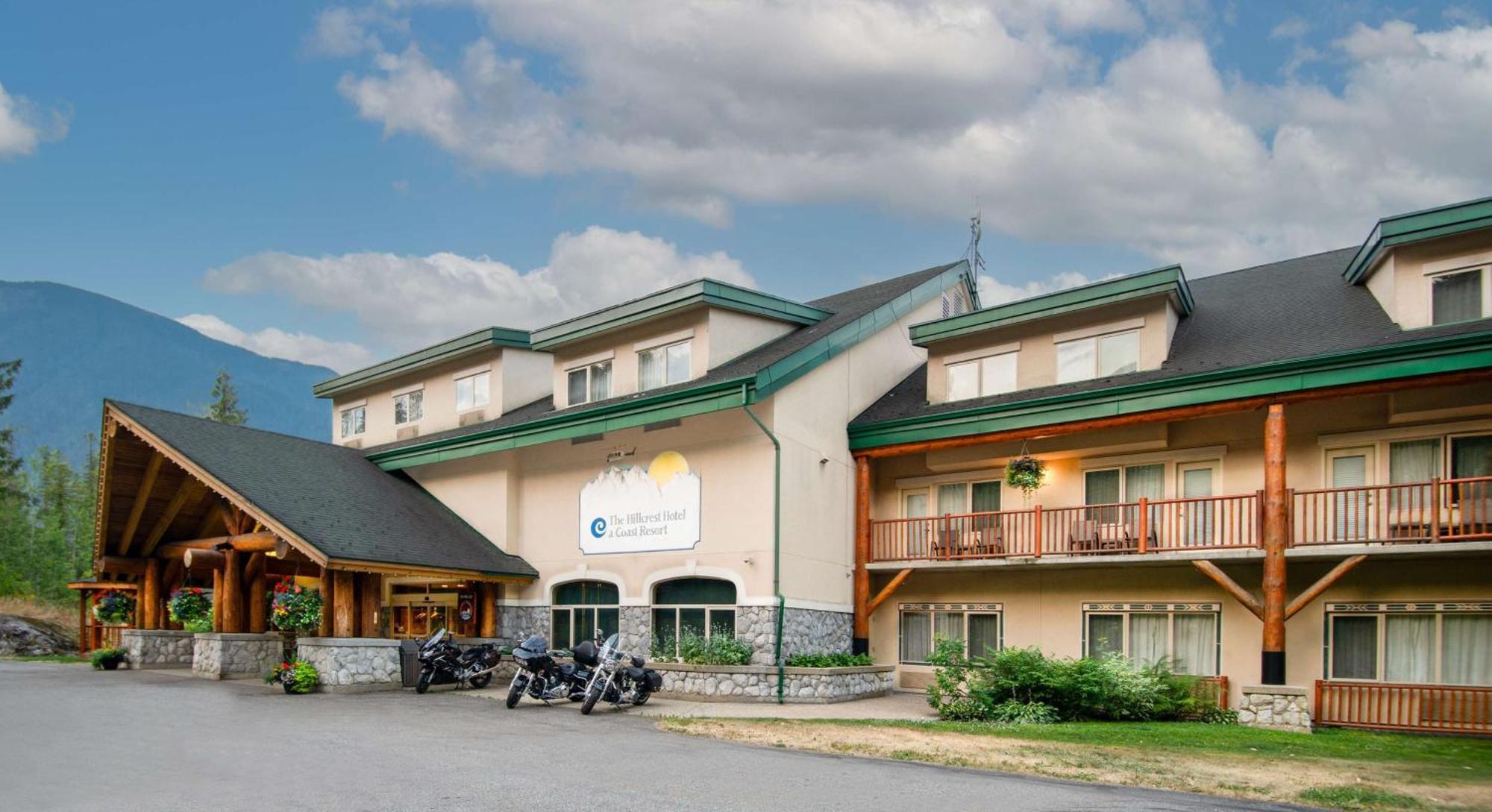 Coast Hillcrest Hotel Revelstoke Exterior photo