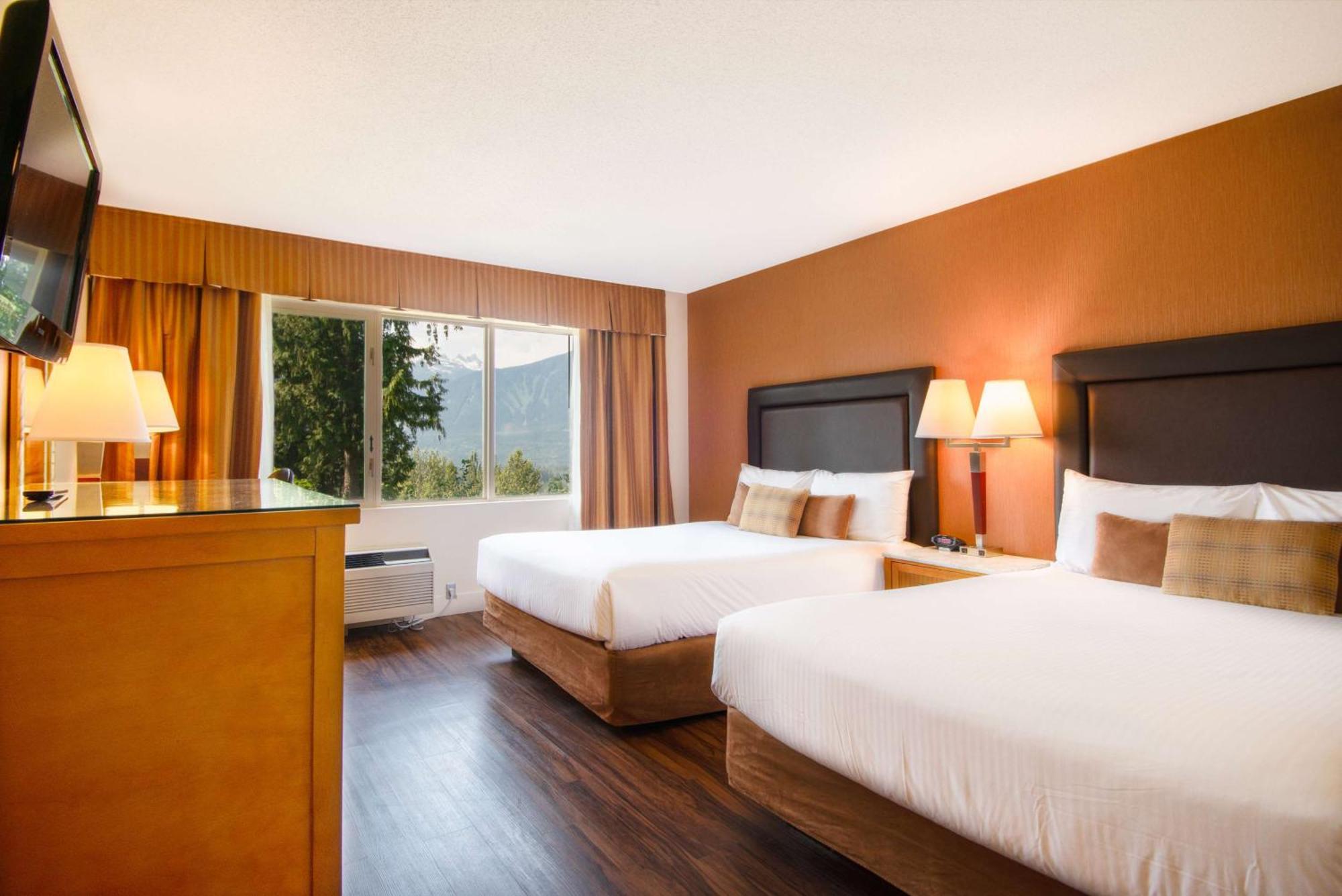 Coast Hillcrest Hotel Revelstoke Exterior photo